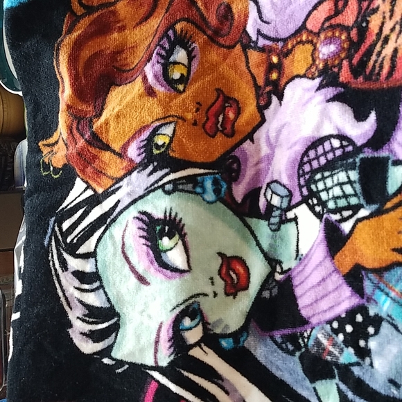 Beach Towel Monster Doll Towel - Picture 4 of 8